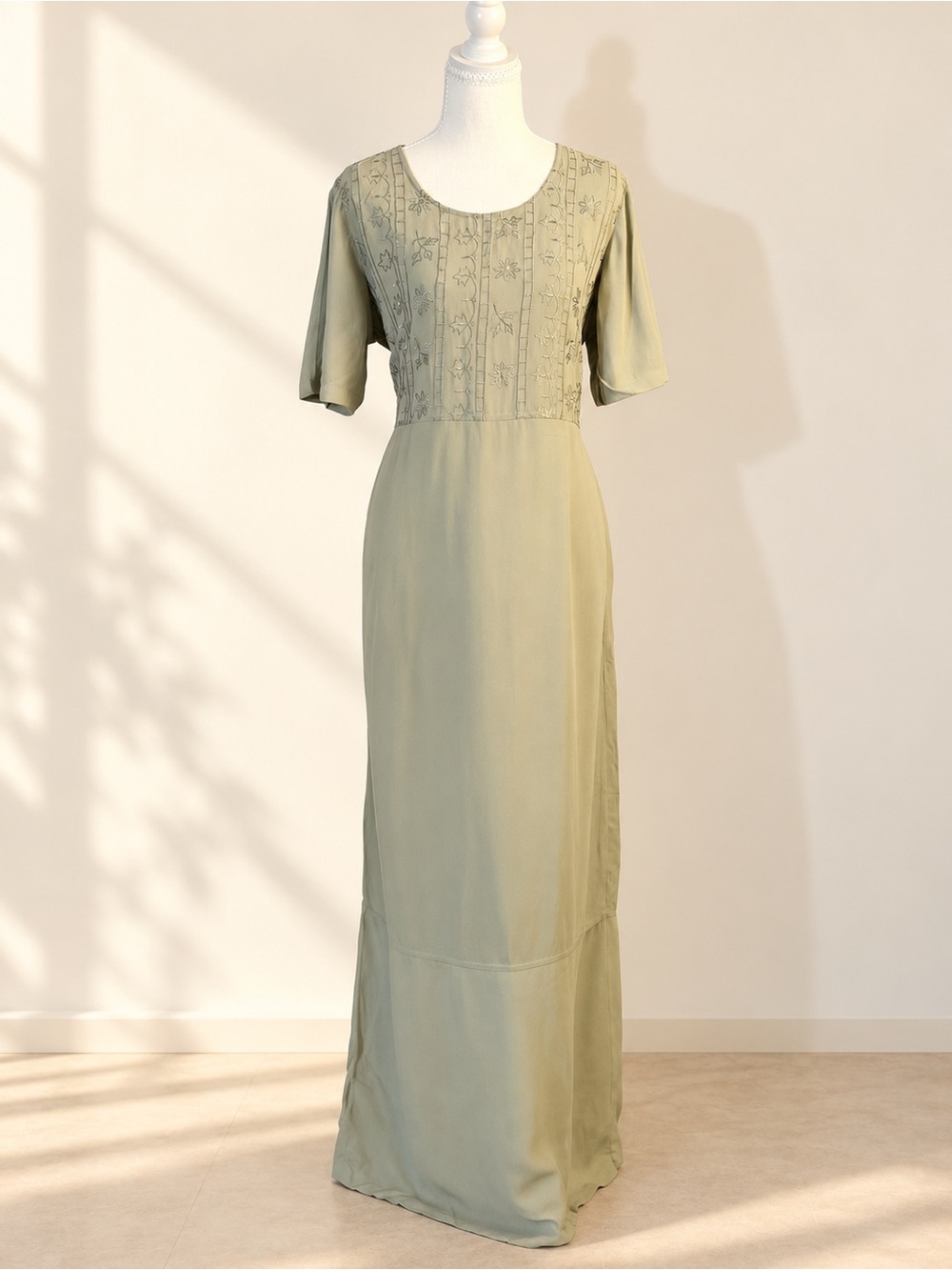 Vintage Y2K Indiska Sage Green Embroidered Maxi Dress Small